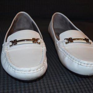 Life Stride (R) VELOCITY with Memory Foam Vienna Model White Metal Accents 8M